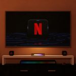 Amor, Stalkers e Intercâmbios: A Bizarra Bússola Romântica da Netflix